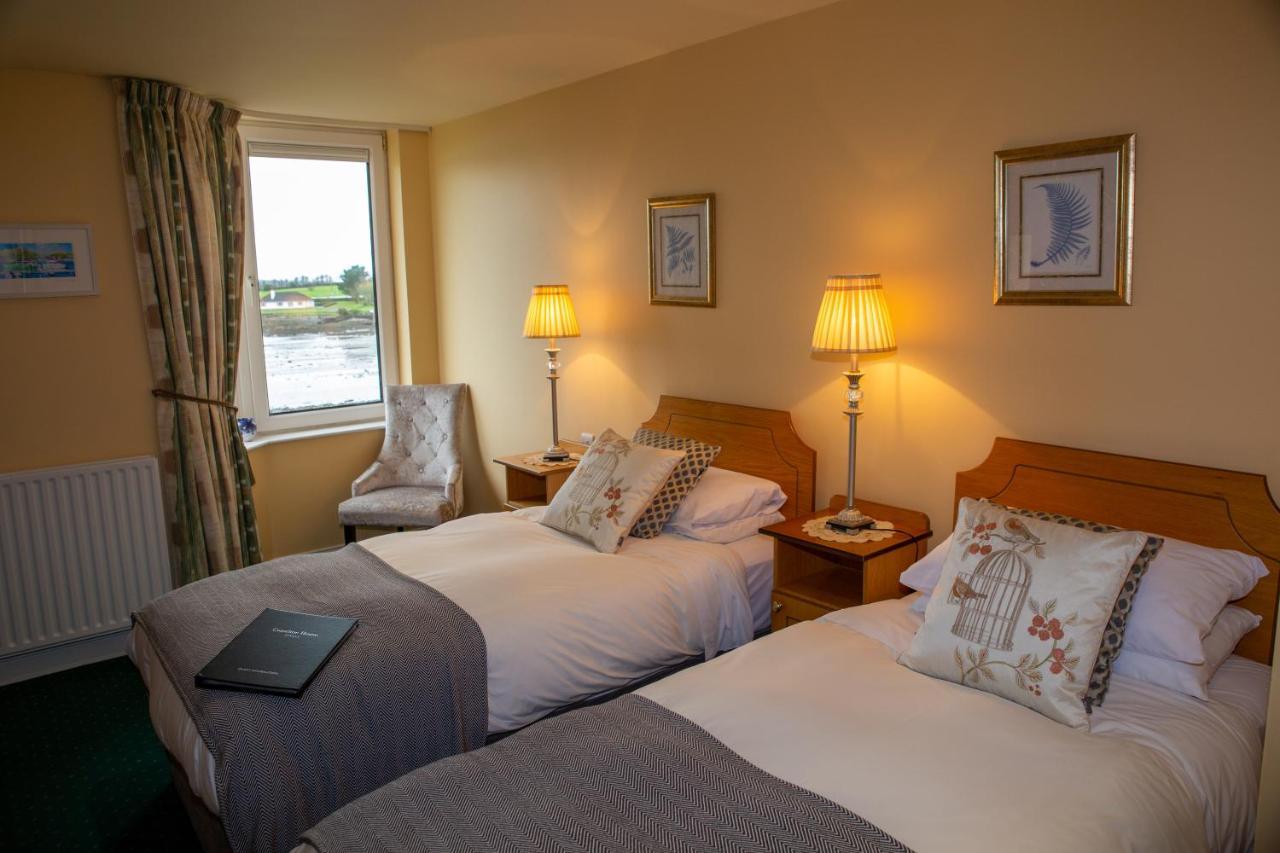 ディングル Coastline House Bed & Breakfast エクステリア 写真