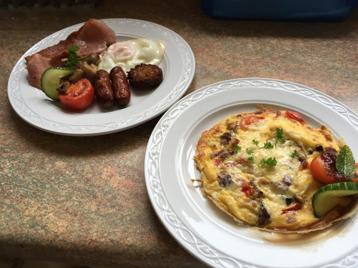 ディングル Coastline House Bed & Breakfast エクステリア 写真