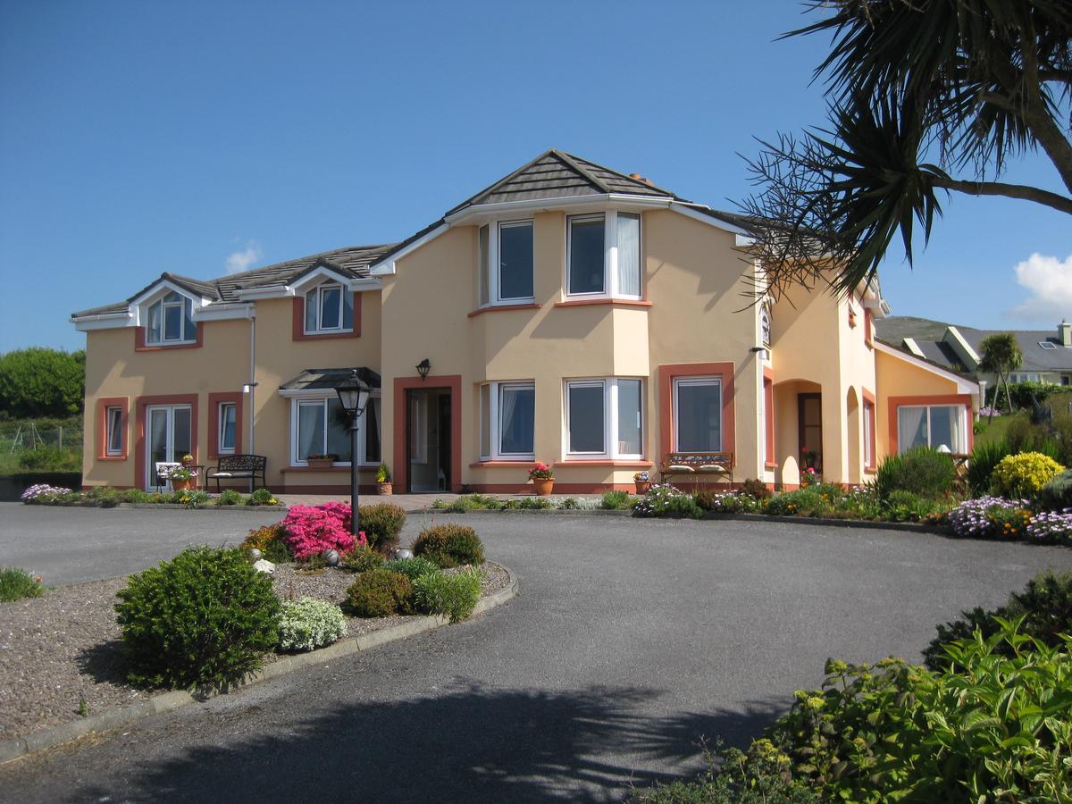 ディングル Coastline House Bed & Breakfast エクステリア 写真
